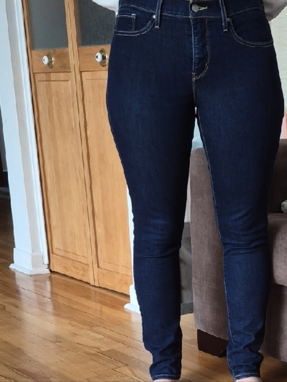 LEVI'S Dark Blue Skinny Women’s Jeans - Classic Stretch Denim